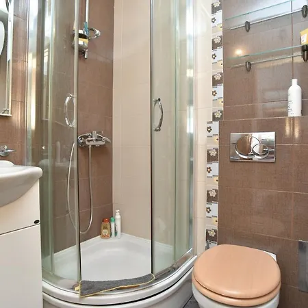 Lucky Apartament Budva
