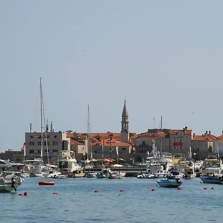 Lucky Apartament Budva