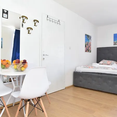 Apartament Lucky